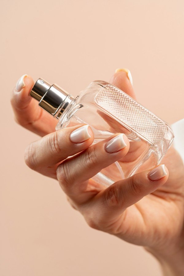 Plongez dans l'univers des huiles de parfum arabes en ligne